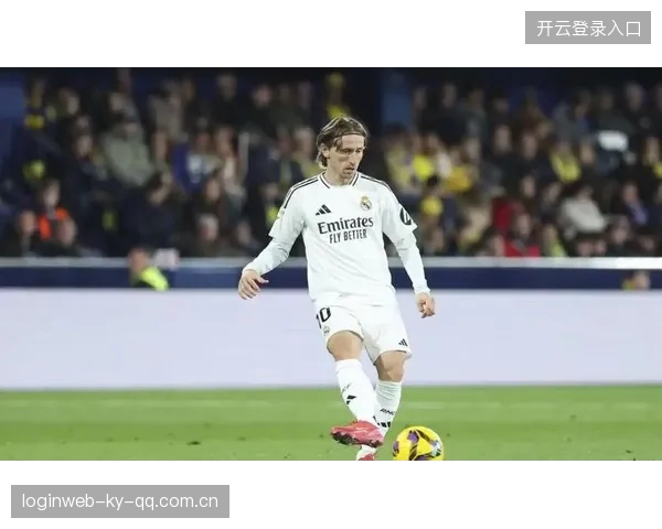 皇马快速换人后立刻调整进攻方向并奏效